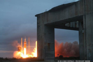 Illustration for article titled Orion Spacecraft In Photos: Assembly, Flight, Splashdown, And Recovery